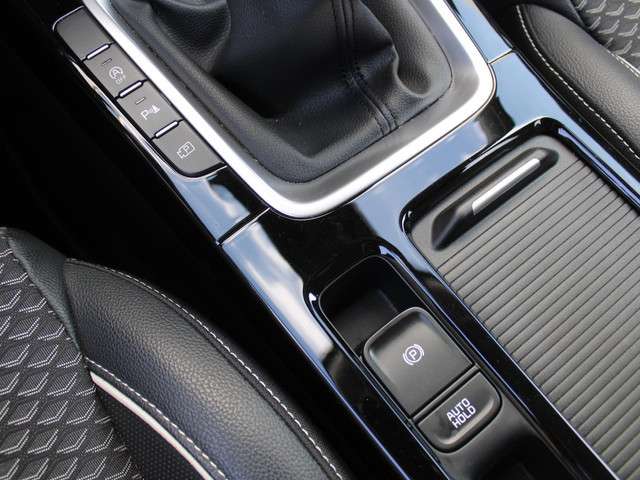 Kia Ceed 2024 Benzine