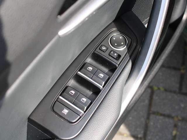 Kia Ceed 2024 Benzine