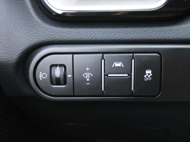 Kia Ceed 2024 Benzine