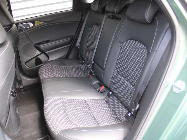 Kia Ceed 2024 Benzine