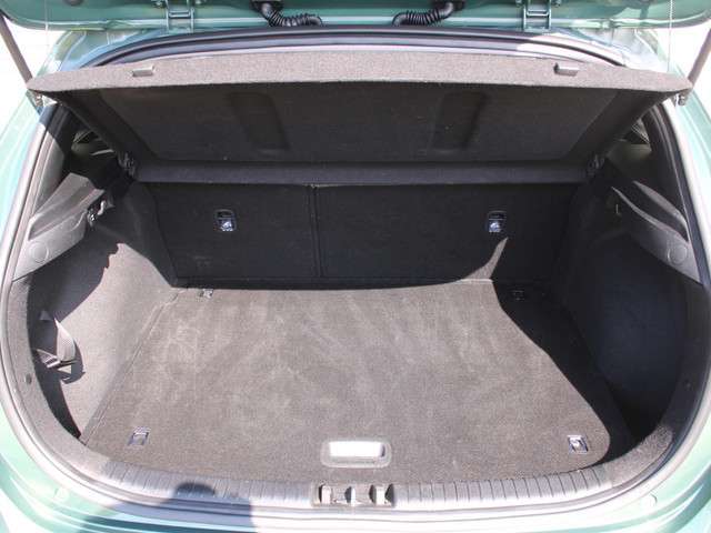 Kia Ceed 2024 Benzine