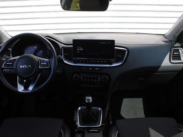 Kia Ceed 2024 Benzine