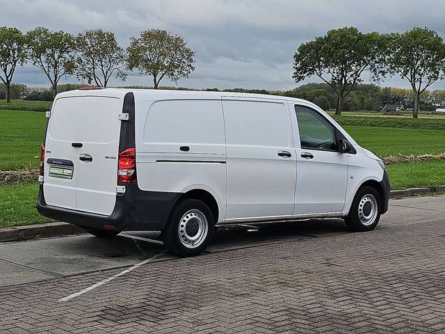 Mercedes-Benz Vito 3