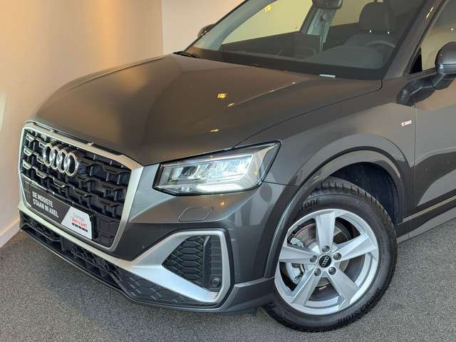 Audi Q2 3