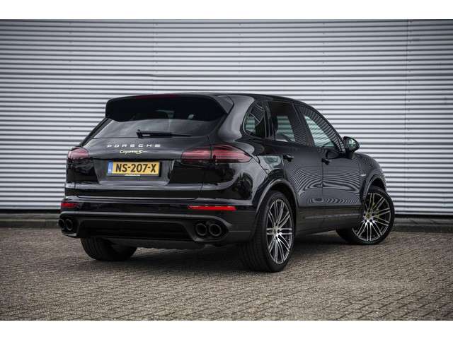 Porsche Cayenne 3
