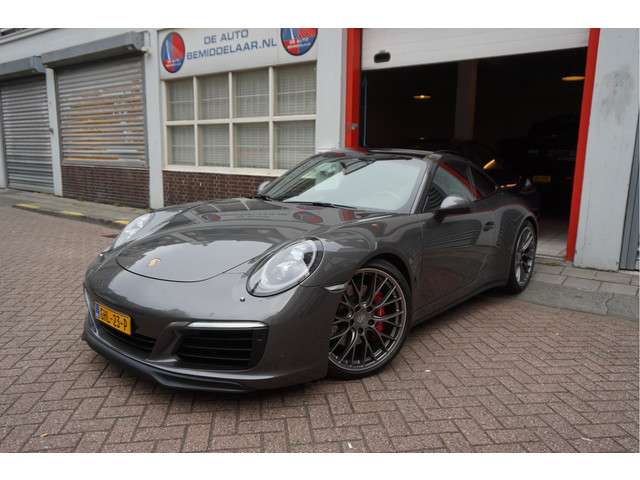 Porsche 911 991.2 / 3.0 Carrera 4S / Wide Body / C4S | PASM | Sport Chrono | Panoramadak | CARBON | Bose | Apple | 20inch Carrera S Sportvelgen | Dealer onderhouden