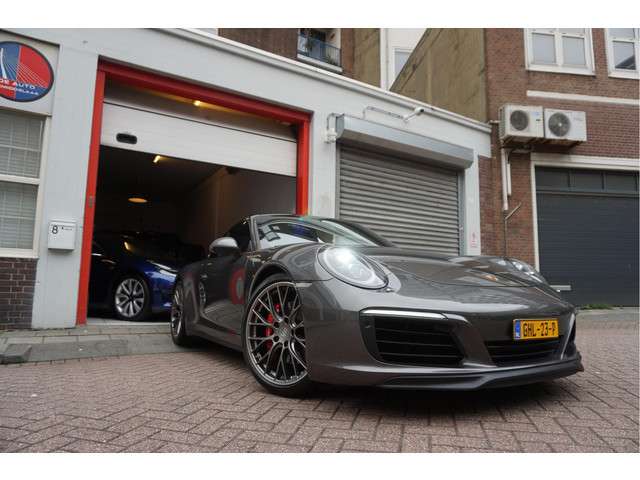 Porsche 911 2