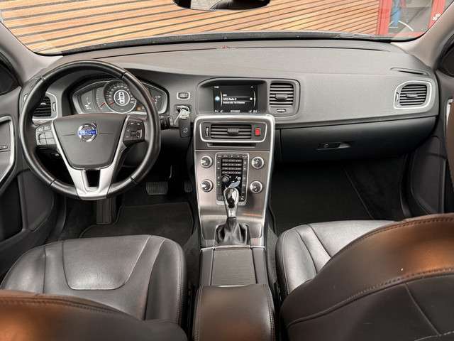 Volvo V60 2