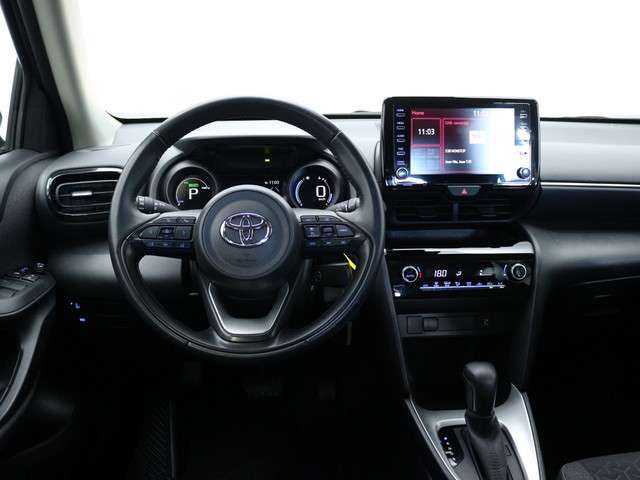 Toyota Yaris Cross 3