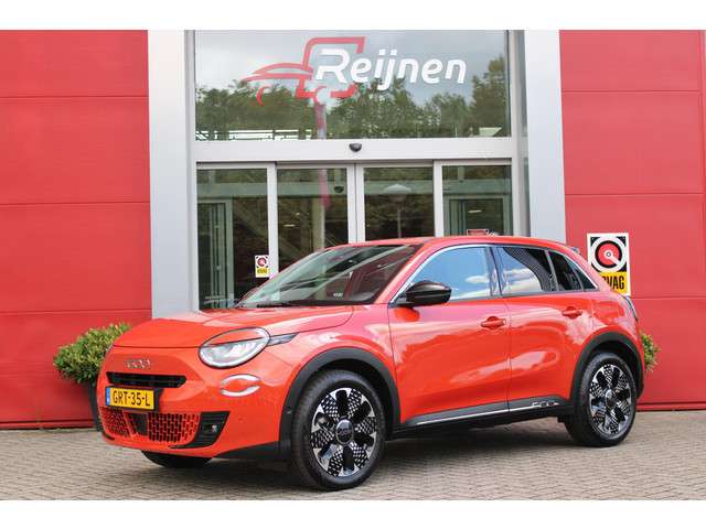 Fiat 600 1.2 110PK Hybrid LA PRIMA | NAVIGATIE | LEDEREN BEKLEDING | ELEKTRISCH BEDIENBARE BESTUURDERSSTOEL MET MASSAGE FUNCTIE | VOORSTOELEN VERWARMD | KEYLESS ENTRY | ADAPTIVE CRUISE CONTROL | SCHAKELFLIPPERS | APPLE CARPLAY | ACHTERUITRIJ CAMERA | DODEHOEKDETECTIE | DAB+ RADIO | DRAADLOOS LADEN |