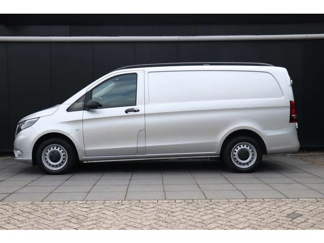 Mercedes-Benz Vito 2
