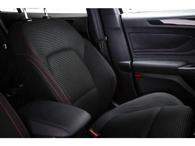 Ford Focus 2024 Benzine