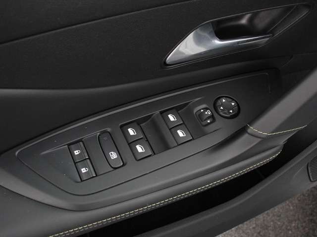 Peugeot 308 2024 Benzine
