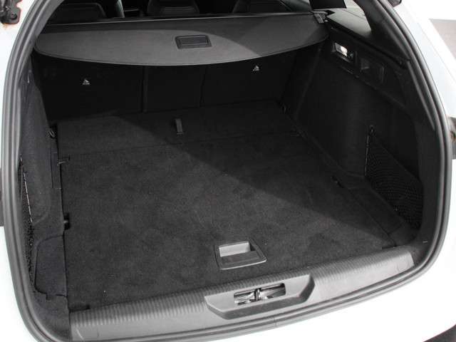 Peugeot 308 2024 Benzine