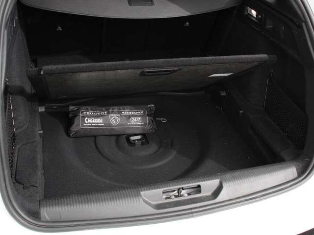 Peugeot 308 2024 Benzine