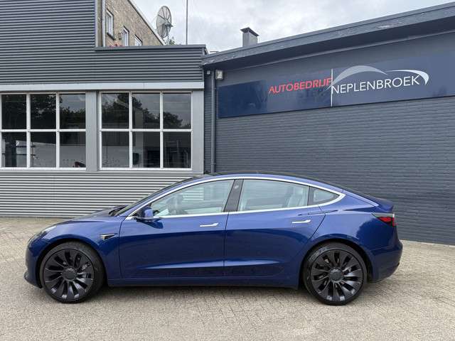 Tesla Model 3 3
