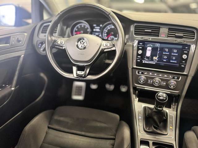 Volkswagen Golf 2017 Benzine