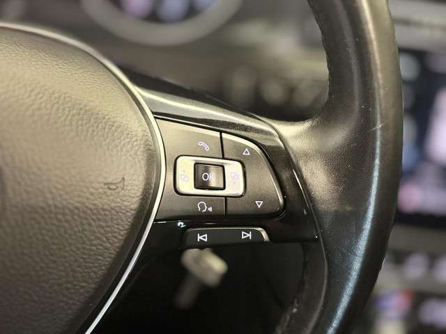 Volkswagen Golf 2017 Benzine