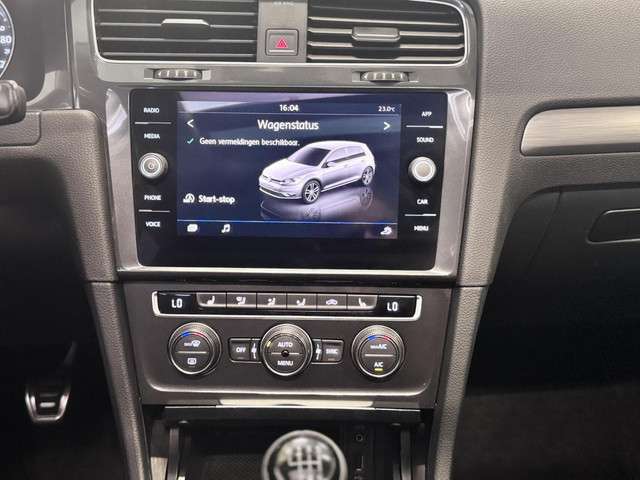 Volkswagen Golf 2017 Benzine