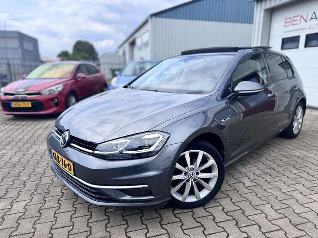 Volkswagen Golf 2017 Benzine