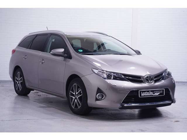 Toyota Auris 2