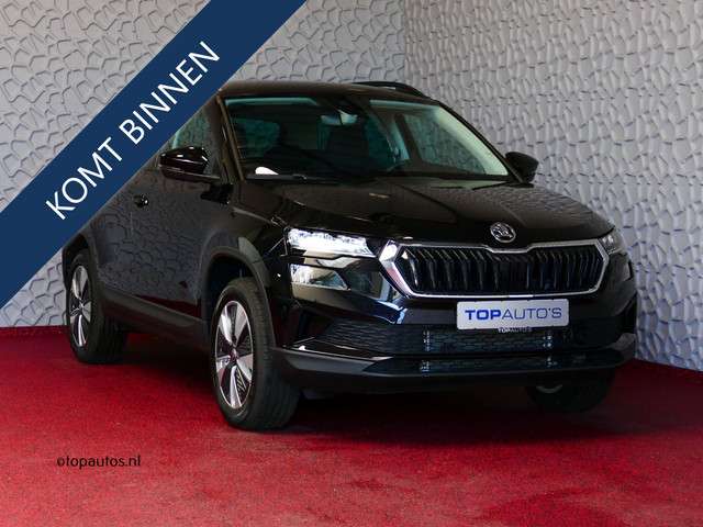 ŠKODA Karoq 1.5 TSI 150PK NW MODEL LED  VIR.COCKPIT ELEK.TREKHAAK CAMERA ELEK.KLEP STOEL/STUUR VERW.  LMV 2025