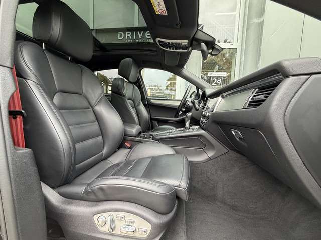 Porsche Macan 2