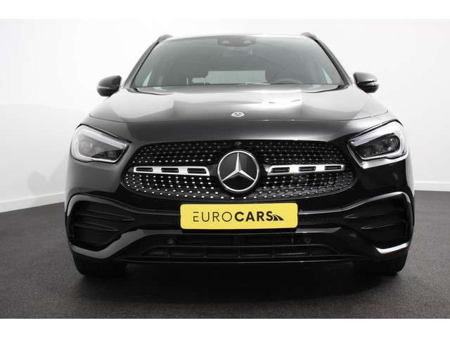 Mercedes-Benz GLA 2
