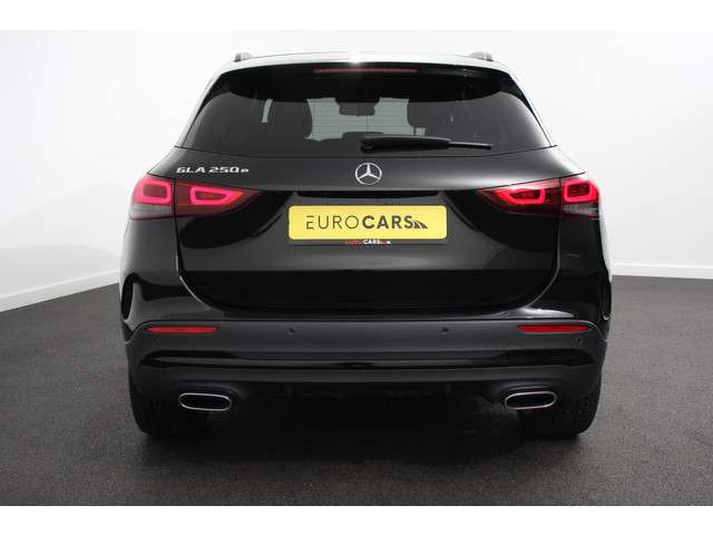 Mercedes-Benz GLA 3