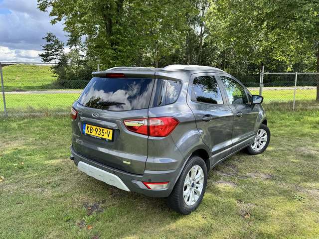 Ford EcoSport 3