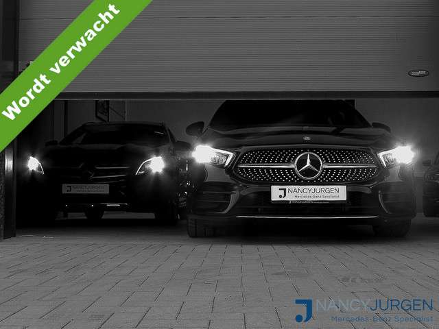 Volvo V40 2.0 t4 r design | ecc | dab | navi  sensus connect + sound | led |  camera | parkeer pakket | foto 2