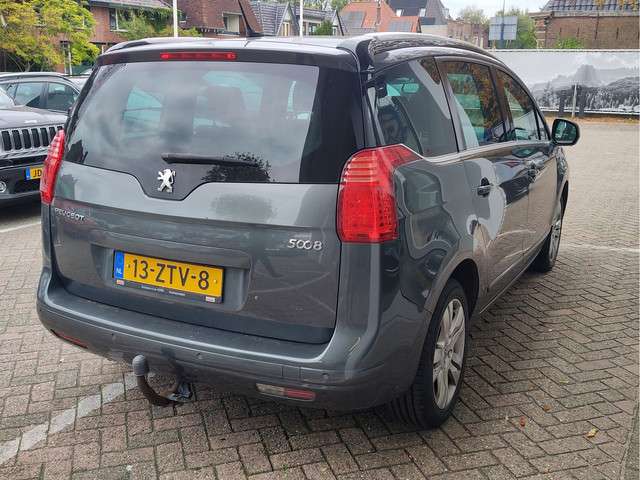 Peugeot 5008 3