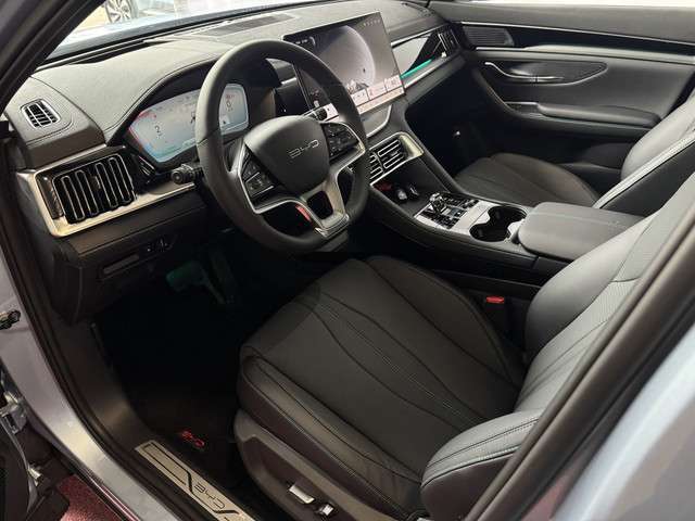 BYD SEAL U 3