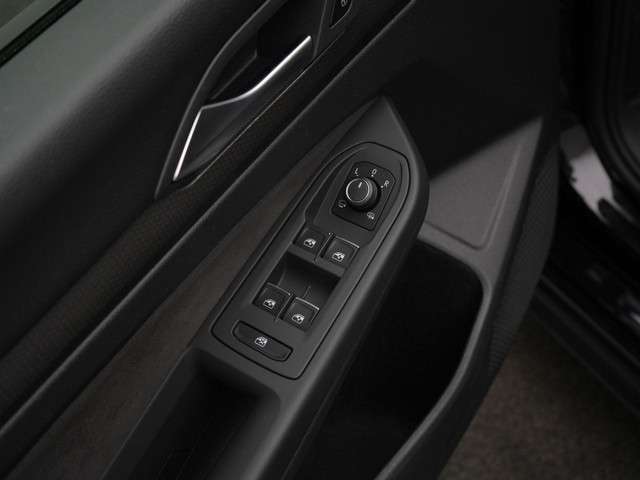 Volkswagen Golf 2022 Benzine