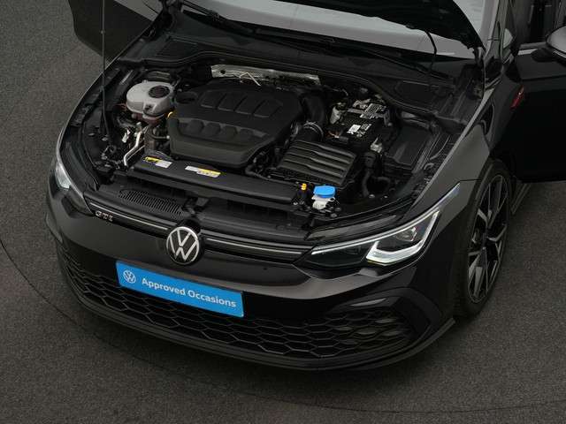 Volkswagen Golf 2022 Benzine