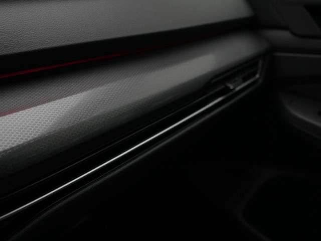 Volkswagen Golf 2022 Benzine