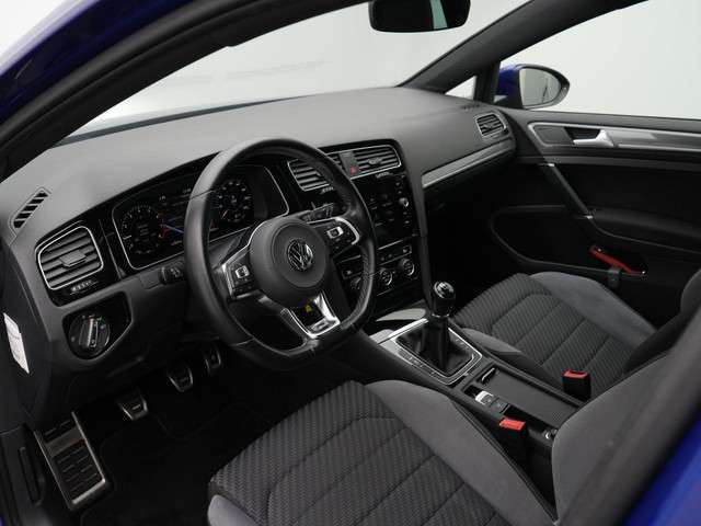 Volkswagen Golf 2