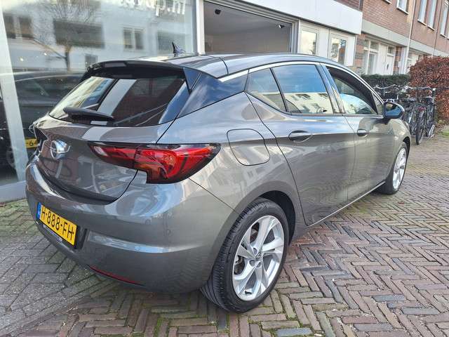 Opel Astra 2