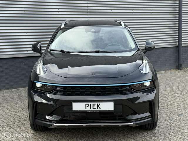 Lynk & Co 01 3