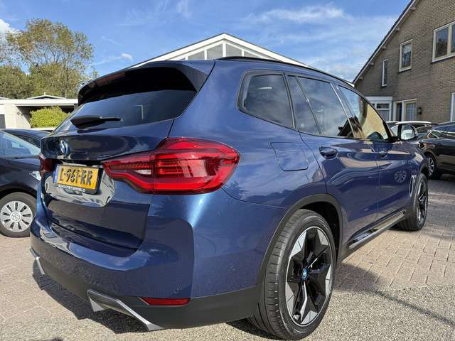 BMW iX3 3