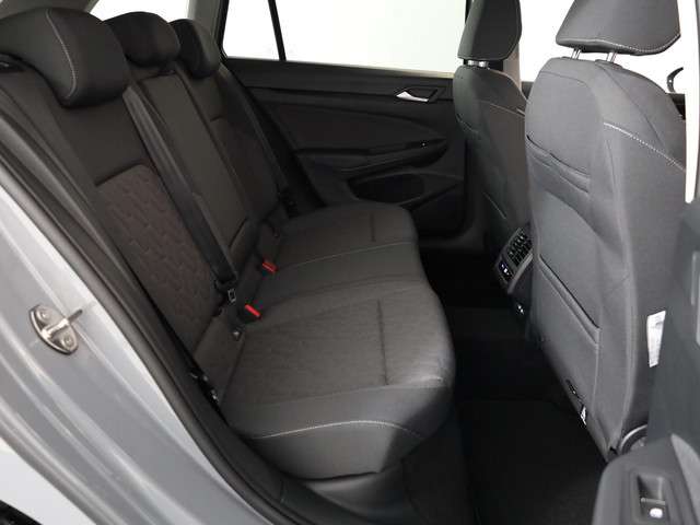 Volkswagen Golf 2025 Benzine