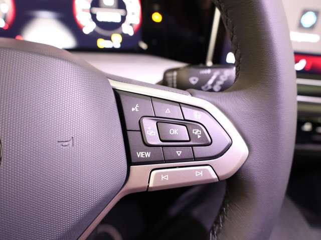 Volkswagen Golf 2025 Benzine