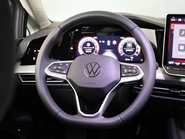 Volkswagen Golf 2025 Benzine