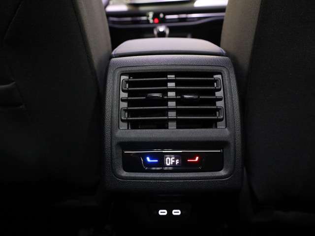 Volkswagen Golf 2025 Benzine