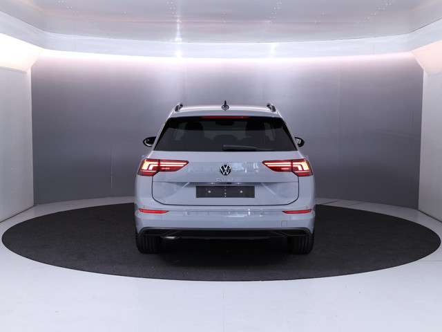 Volkswagen Golf 2025 Benzine