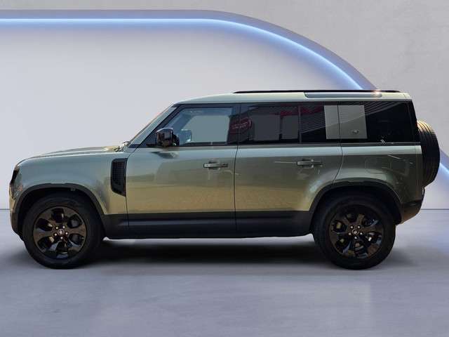 Land Rover Defender 2