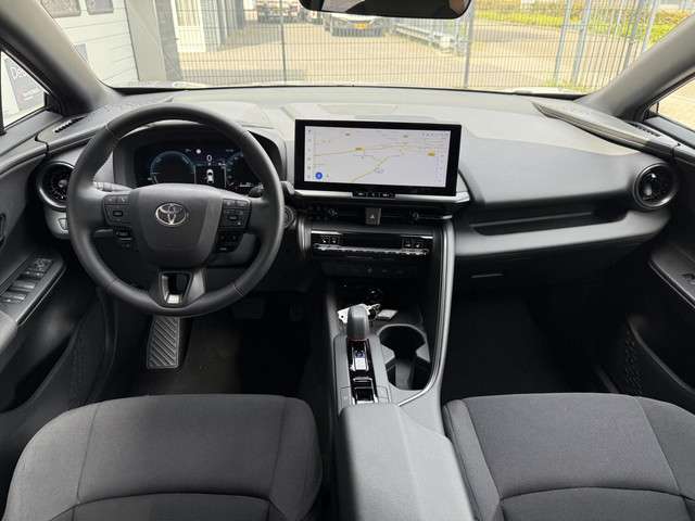 Toyota C-HR 2