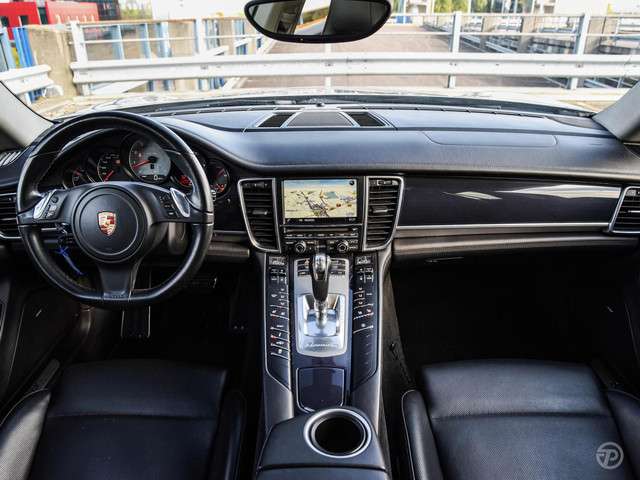 Porsche Panamera 2