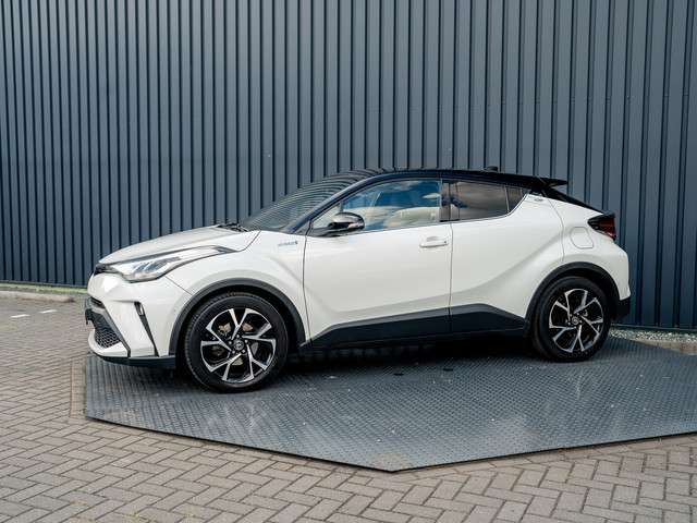 Toyota C-HR 2