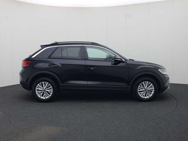 Volkswagen T-Roc 3